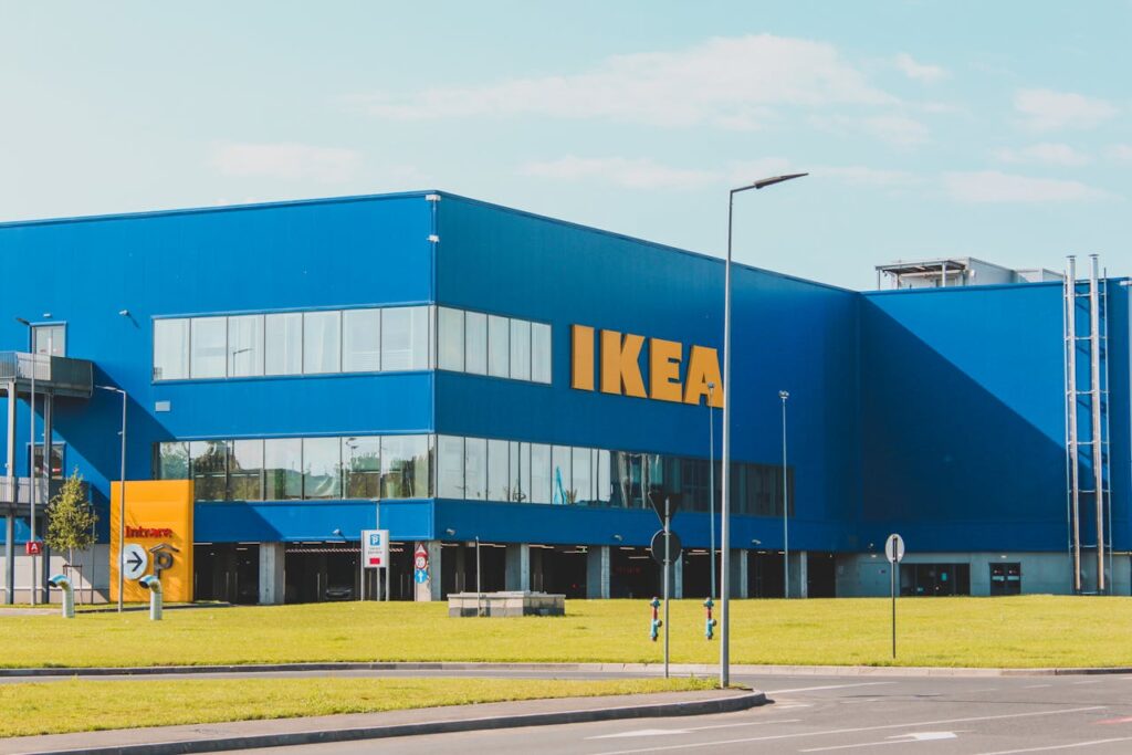De oprichter van dit woonwarenhuis overleed in 2018