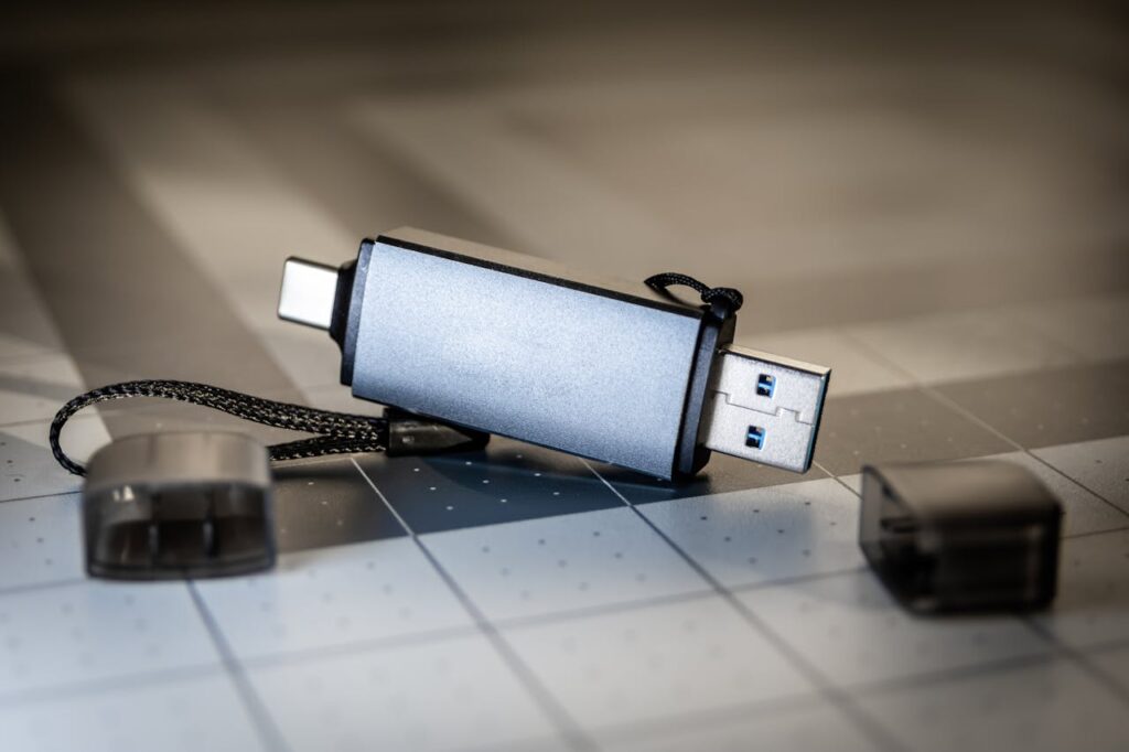 Waarom een USB-stick bedrukken een slimme keuze is voor jouw bedrijf