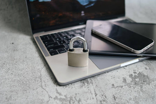 Hoe zorg je ervoor dat je jouw privacy waarborgt op online platforms?